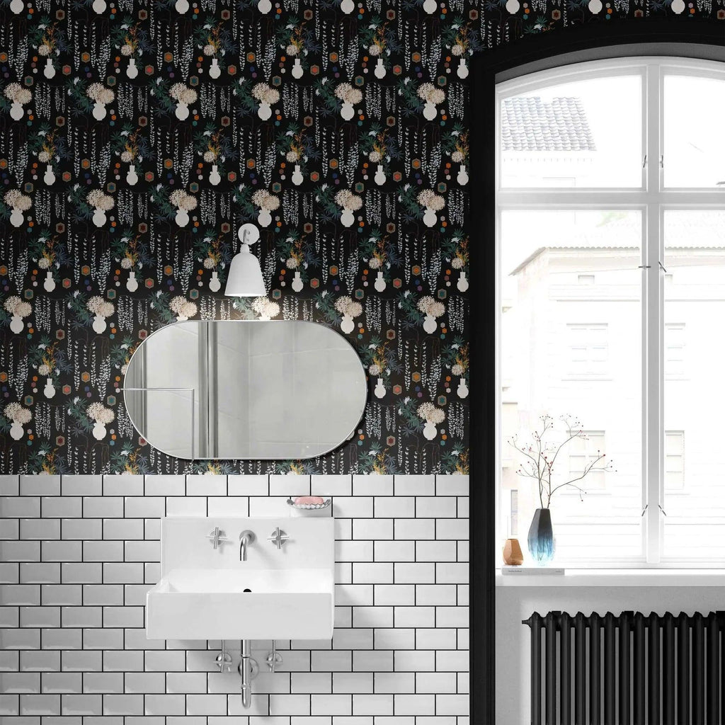 Black wallpaper in bathroom