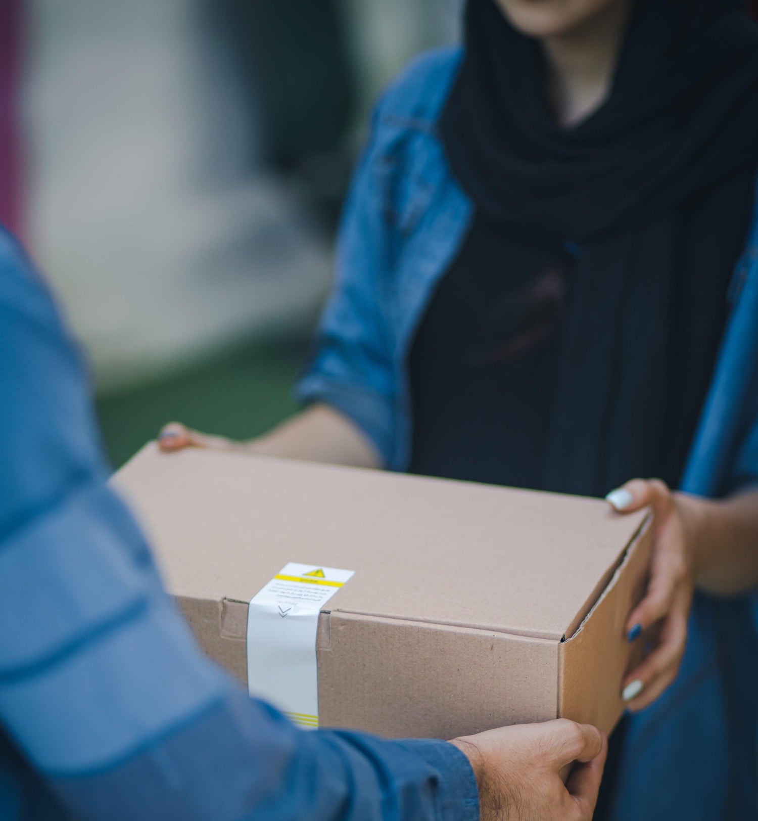 Unravelling Our Wallpaper Shipping Costs, Couriers, and European Manufacturing - Huggleberry Hill