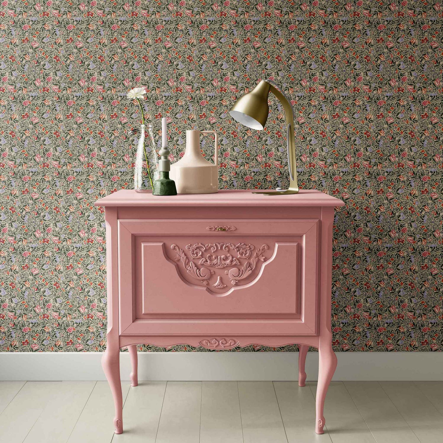 Huggleberry Hill Heritage Blooms Cream Wallpaper Room